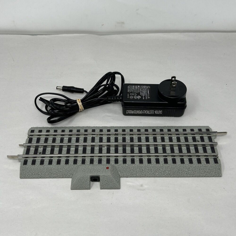 Lionel Fastrack Lionchief Terminal Straight Track Power Supply O Gauge Train
